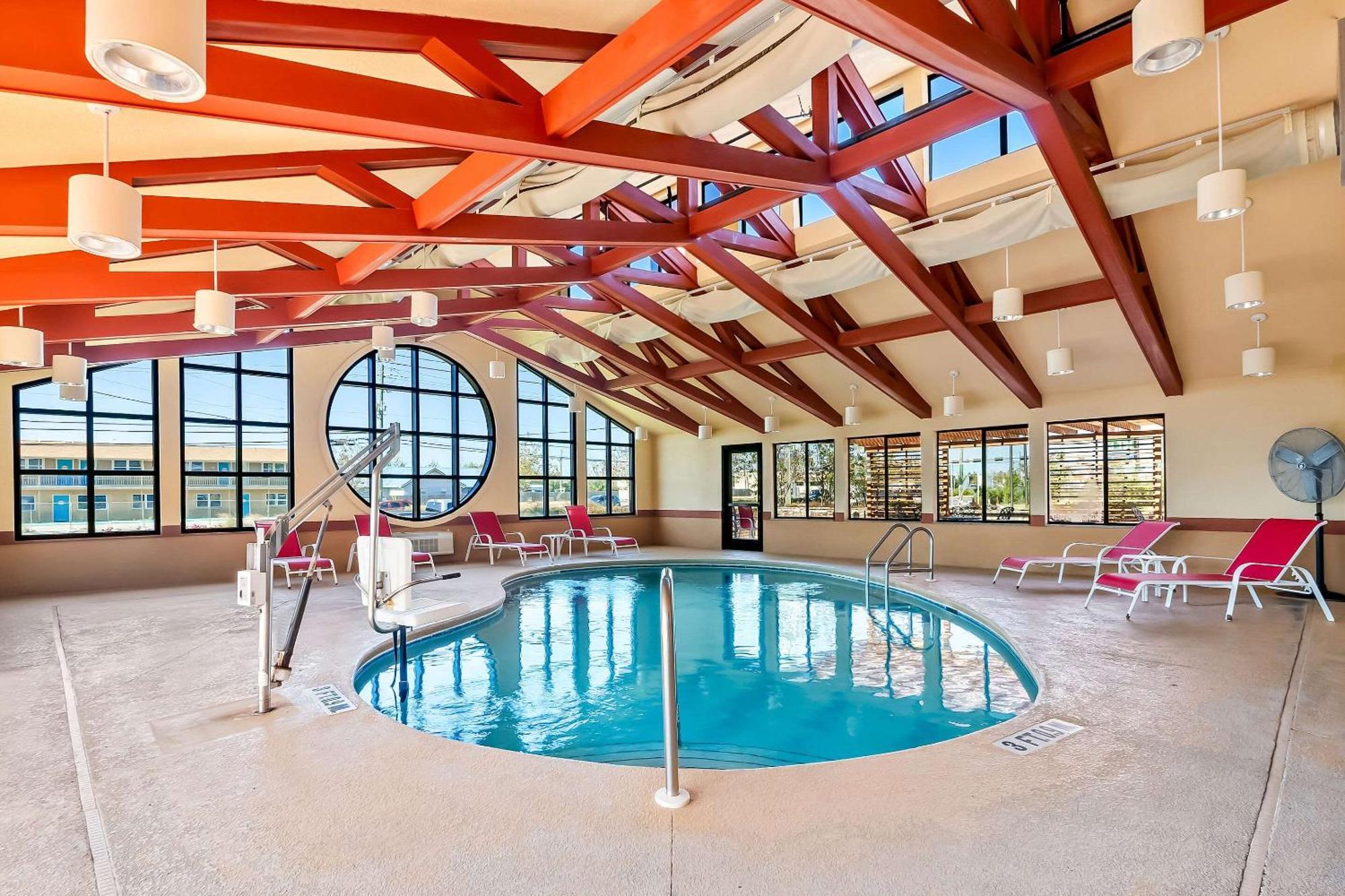Comfort Suites Panama City Near Tyndall Afb Exterior foto