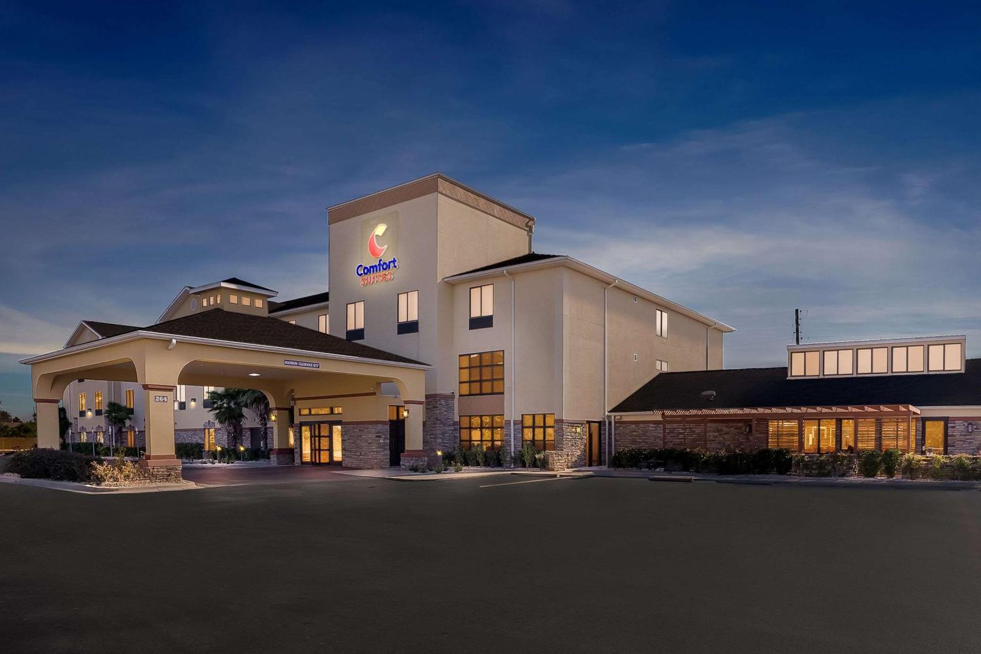 Comfort Suites Panama City Near Tyndall Afb Exterior foto
